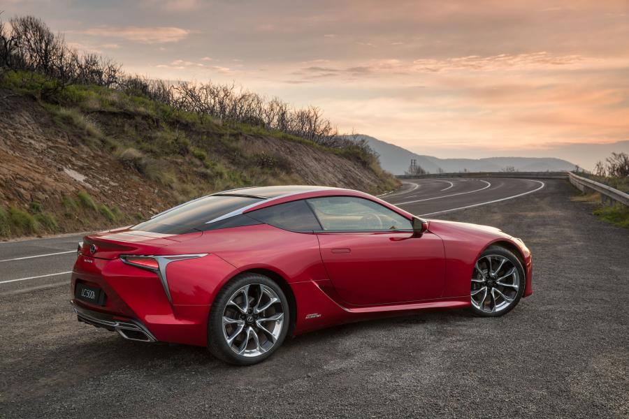 Lexus LC500h 2017 года  (AU) (фото 17 из 22)